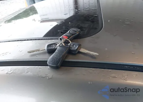 2004 Infiniti G35 из США, поврежденный, VIN JNKCV54EX4M305097